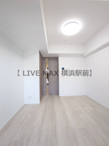 【居間・リビング】ＭＡＸＩＶ横浜吉野町ＴＲＥ