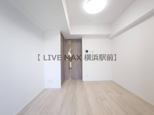 【寝室】ＭＡＸＩＶ横浜吉野町ＴＲＥ