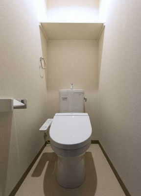 【トイレ】 | スリーハーブズ　メルヴェーユ三国ヶ丘