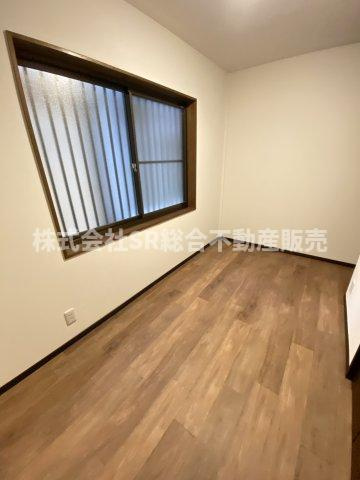 岩田町1丁目中古戸建の洋室|使い勝手のいい洋室です