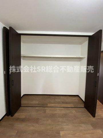 岩田町1丁目中古戸建の収納|壁一面クローゼット♪お洋服をたくさん収納できます！