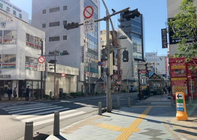 【展望】 | エクセレントシティ本厚木駅前 | 景色重視でお家選ぶをするとスーパーが遠い！学校が遠い！など生活をするうえで利便性で困ることもあります。まず一度現地を見学する際に、周辺の施設などがあるかを確認し、暮らし始めた後のことを想像しましょう。