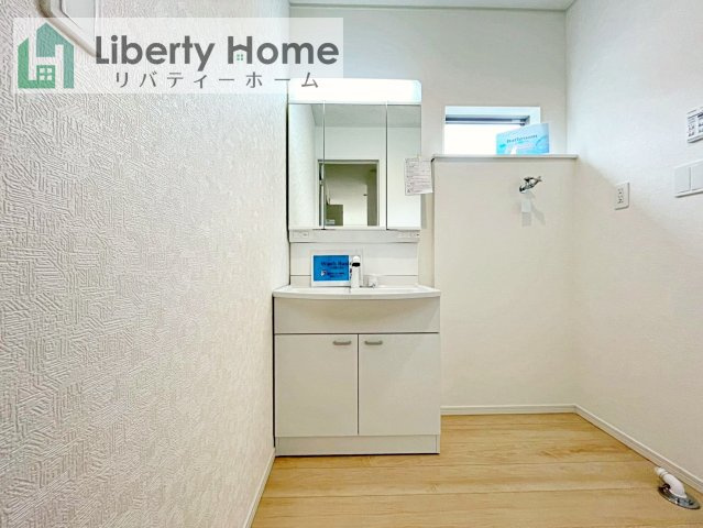 龍ケ崎市城ノ内第10　新築戸建　1号棟の独立洗面台