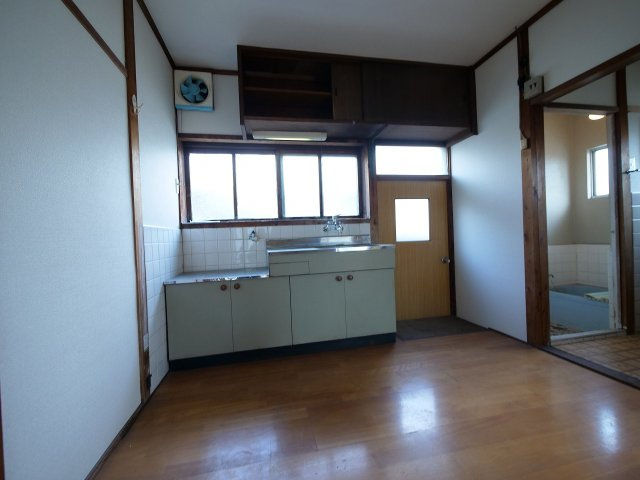 福富西槙野様貸家1号の居間・リビング|※写真は別の部屋のものです。