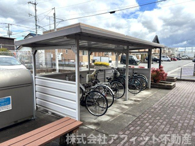 【その他共用部分】 | フルメゾン | 駐輪場
