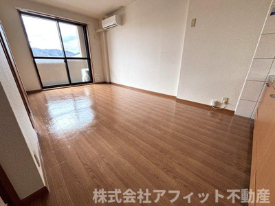 【居間・リビング】 | フルメゾン | LDK10.4帖