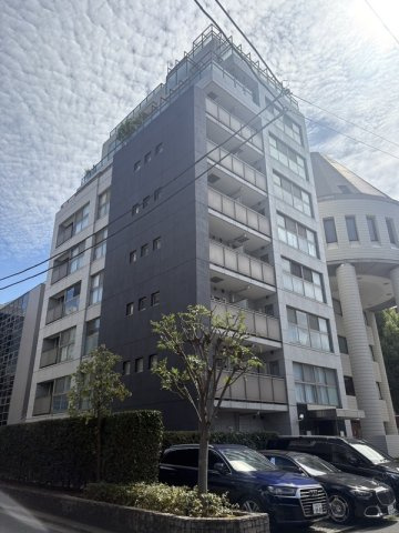 DeLLCS永田町の外観