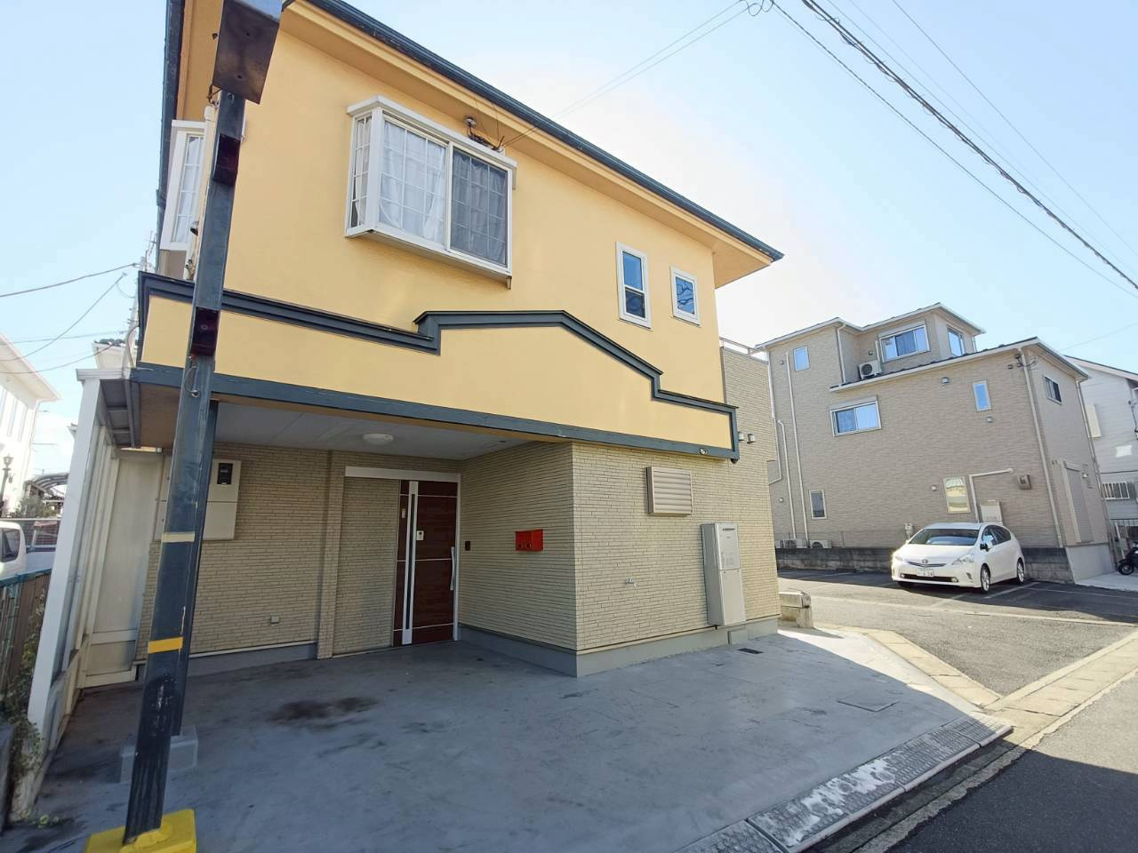 三郷市　戸ケ崎2丁目　中古戸建の前面道路含む現地写真|前面道路含む現地写真です