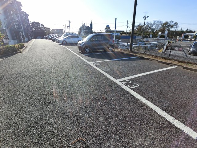 【駐車場】