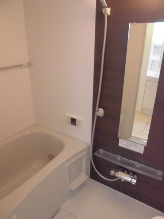 フェアハウスの浴室