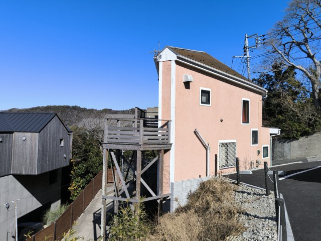 海見え！リビングから富士山・海を臨む秘密基地の外観|陽当良好