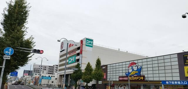 新郊ビルの外観