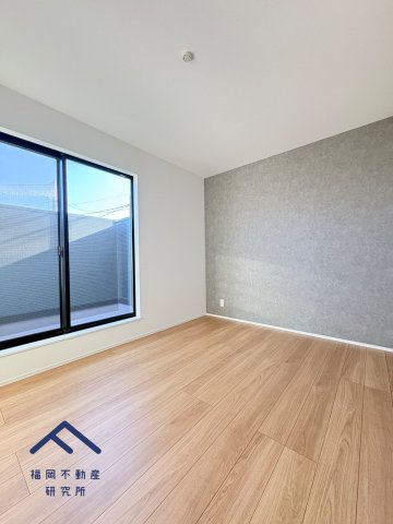 南区中尾１丁目　戸建ての洋室