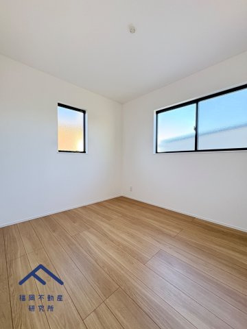 南区中尾１丁目　戸建ての洋室