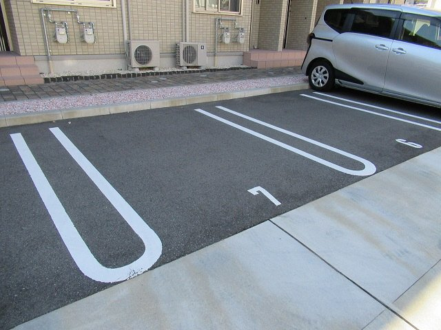 シャトー・ムートンの駐車場