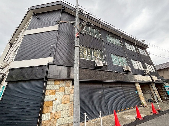 メビウス十三レジデンスの外観