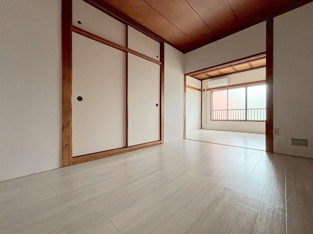 メビウス十三レジデンスの洋室