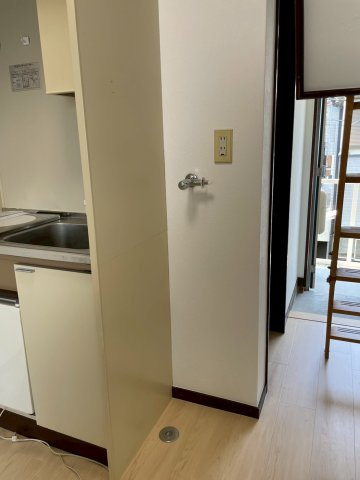 ハイツペガサスの設備|洗濯機置場
他室参考写真