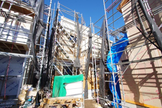 【外観】 | 【仲介手数料無料！！】日野市上田　新築戸建て（全7棟）5号棟　4380万円 | 令和８年２月９日撮影　建築中