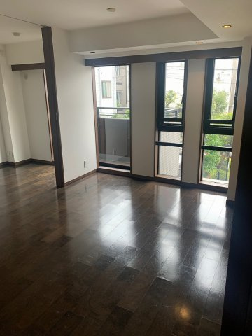 ドゥーエ千石の居間・リビング