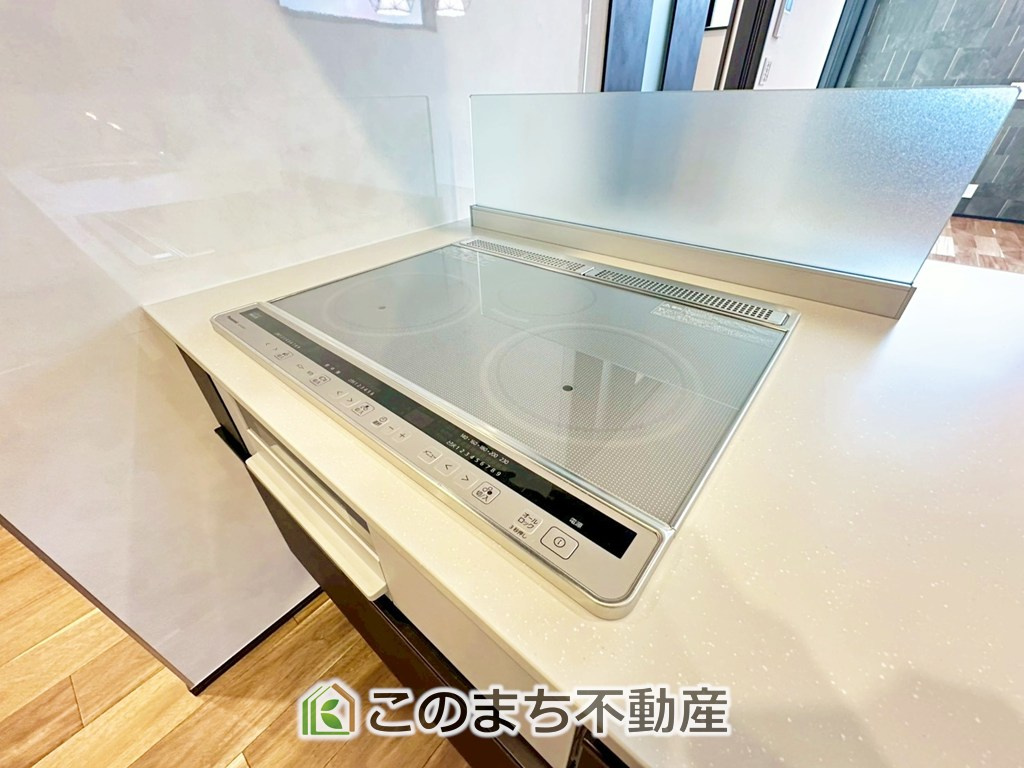 アーバンレジオス宇都宮市滝の原3丁目の設備|IHクッキングヒーターでお掃除楽々です♪
