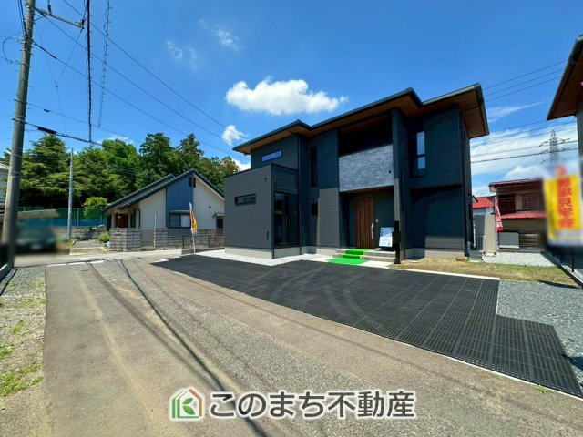 アーバンレジオス宇都宮市滝の原3丁目の前面道路含む現地写真|前面道路は交通量が少なく、運転が苦手な方でも落ち着いて出し入れ出来ます☆
