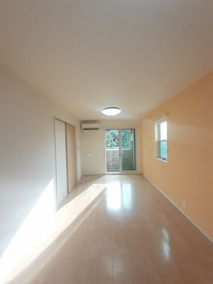 【居間・リビング】 | エトワール伏山 | 居間です