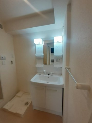 【洗面所】 | エトワール伏山 | ゆったりとスペースのある洗面所