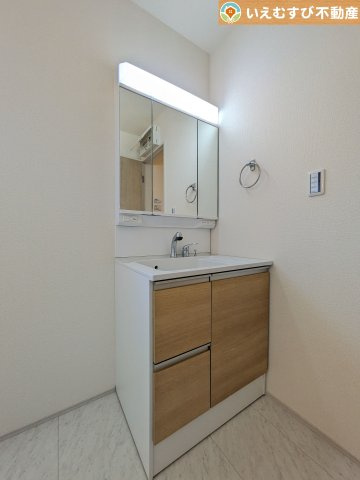 Livele Garden.S　熊谷中恩田の独立洗面台