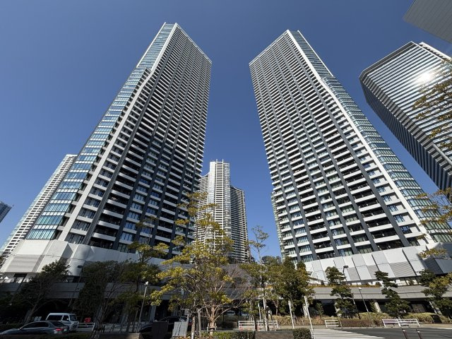 DEUX TOURS　ドゥ・トゥール　EASTの画像