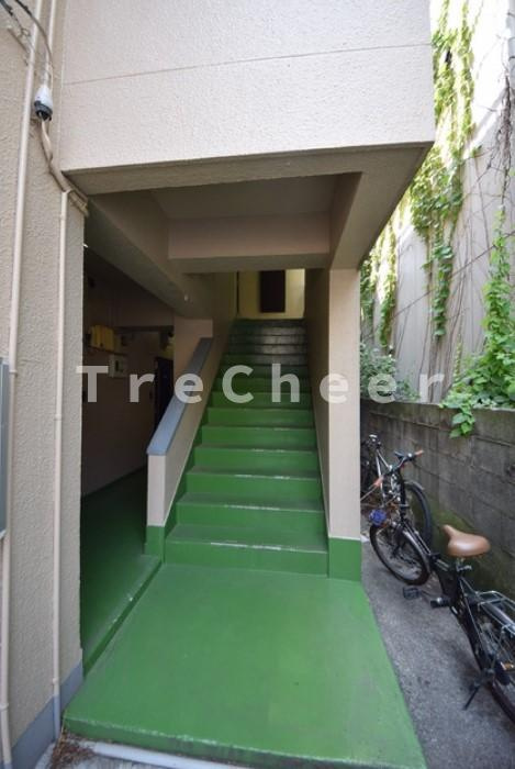 カスガヒルズのエントランス