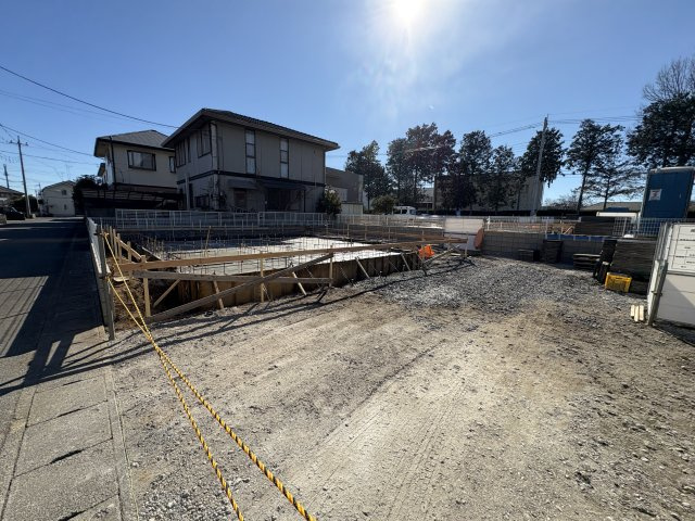 【LiveleGarden】下野烏ケ森 全4棟の外観|〇只今建設中〇
建築中の工程を確認できるのがは今ならではのメリットです。
周辺環境を含め、今からチェックがおすすめです。
先ずはお気軽にお問合せください！
※2026年1月撮影