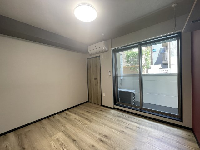 向島テラスの居間・リビング