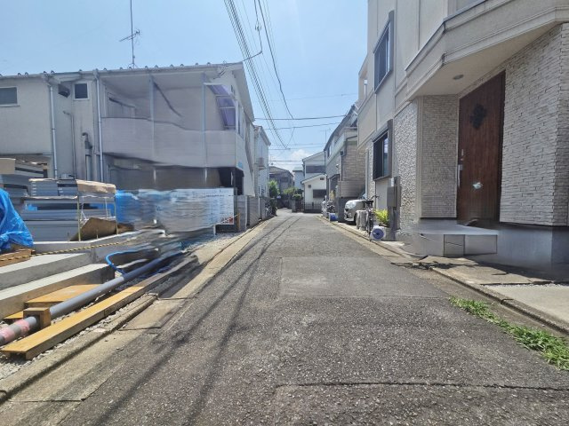東京都練馬区北町5丁目 限定1棟の前面道路含む現地写真|車通りは少なく穏やかな住環境です
利便性と暮らしやすさが共存したエリア	