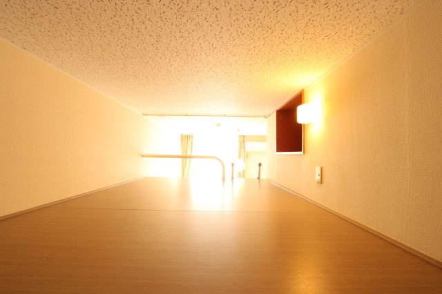 プチ・フルールのその他|ロフト（奥側から）