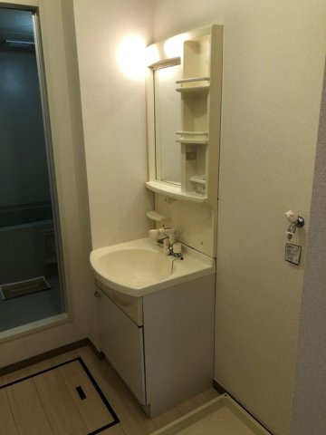 セジュール静の洗面所