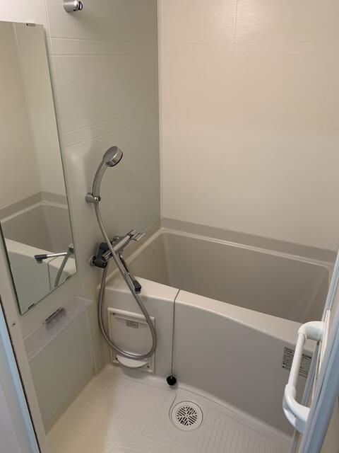 リベール西片の浴室