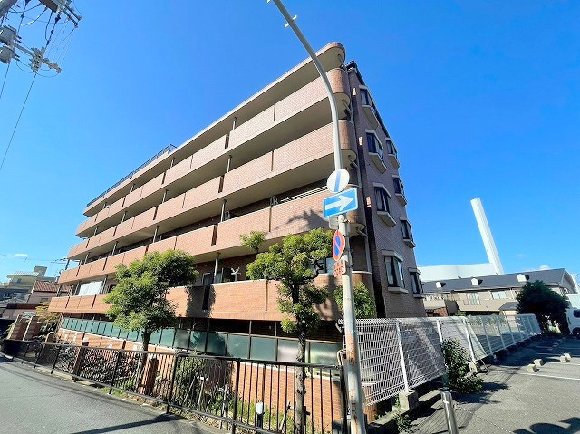 ウノ・ディアマンテの外観