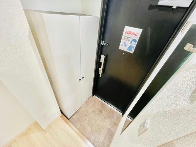 ボヌール姫路Staの玄関