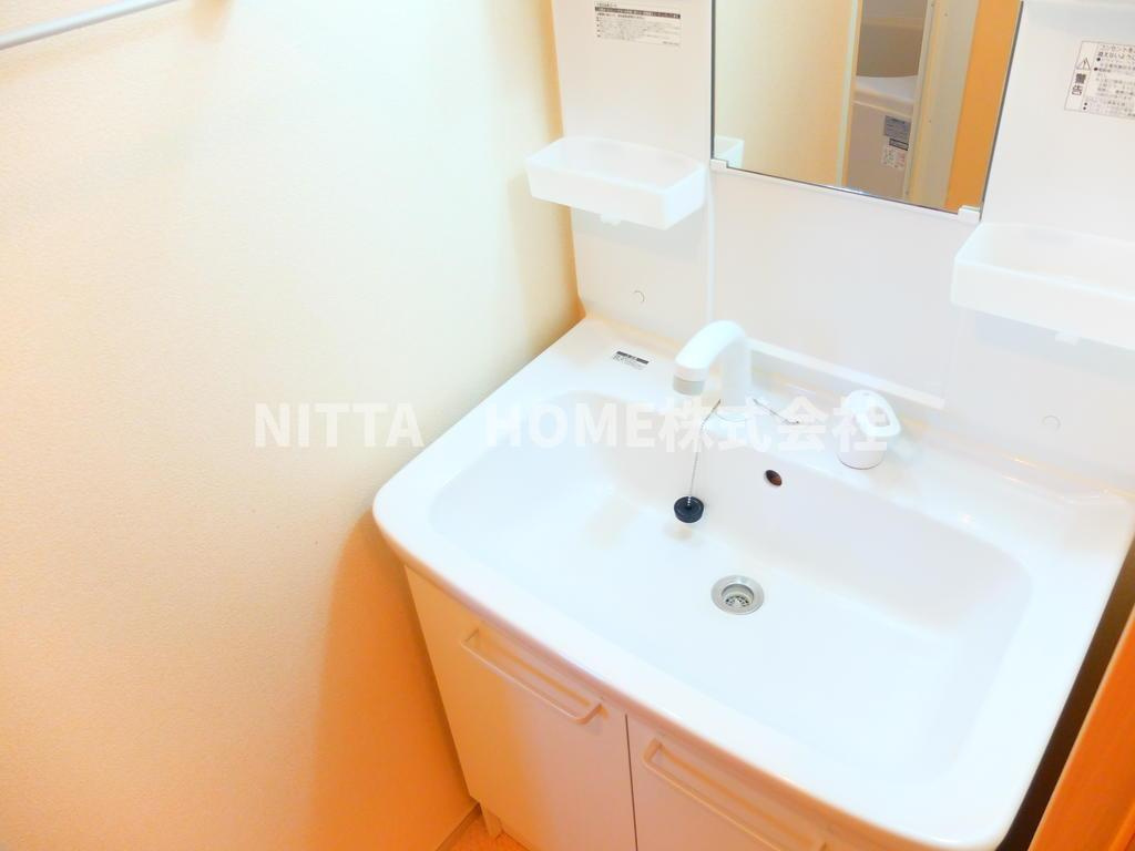 サンタウン青垣の洗面所|便利な洗髪洗面化粧台あり◎