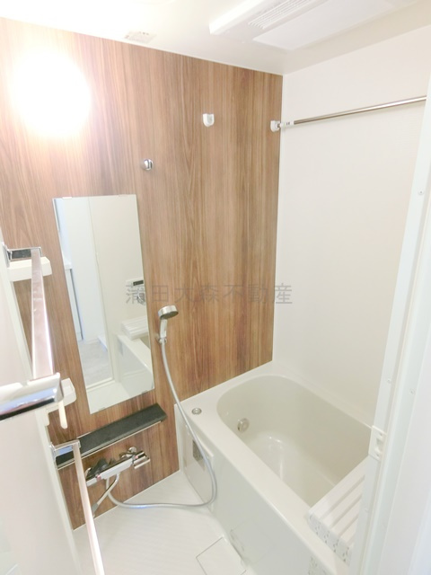 ラヴィエール羽田スカイゲートの浴室|お湯張り、追焚、浴室乾燥機付きのお風呂　バスルーム