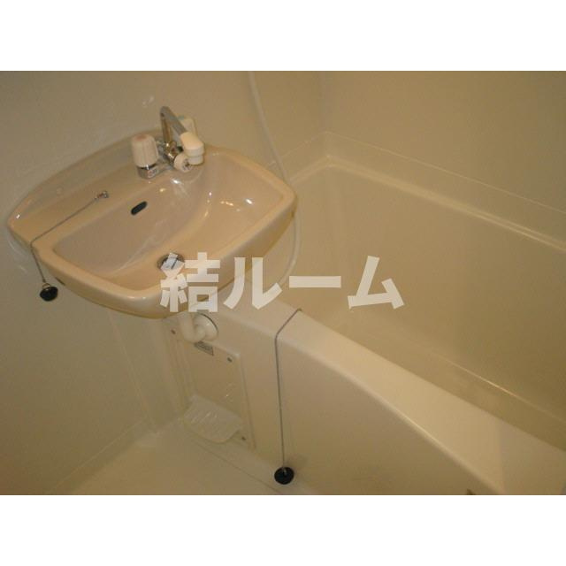 豊島区上池袋４丁目のアパートの浴室