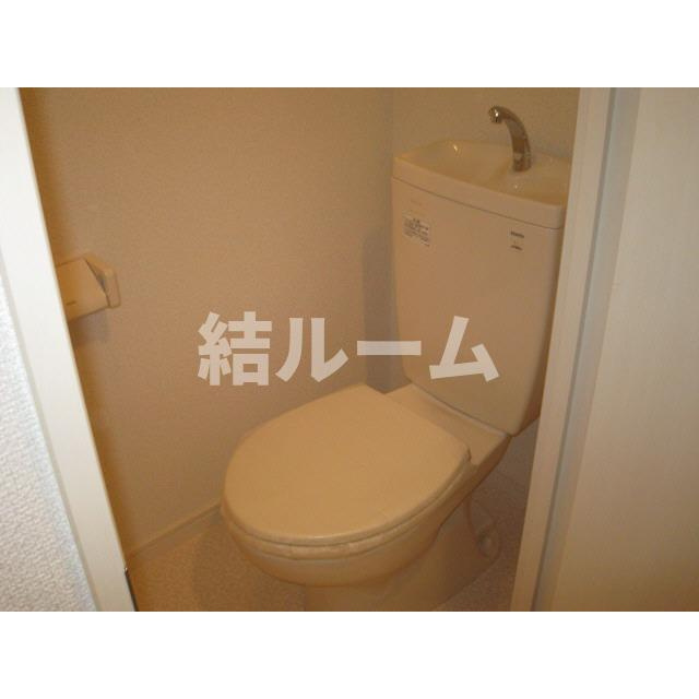 豊島区上池袋４丁目のアパートのトイレ