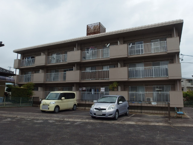 マンション加藤の外観