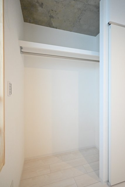 Ｂｒｏｎｄｂｙ西早稲田の収納|オープンクローゼット