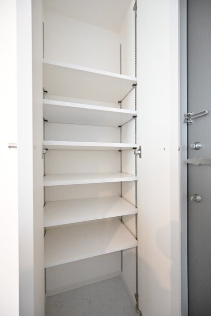 Ｂｒｏｎｄｂｙ西早稲田の収納|靴入