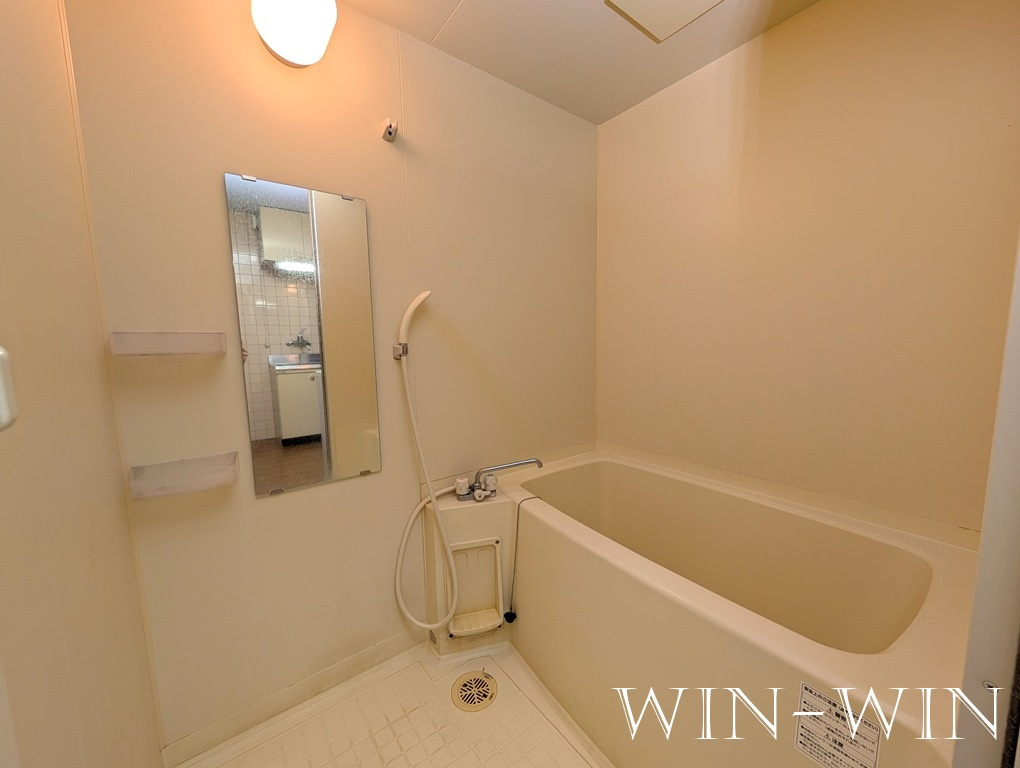 ヴィラ・シティハナナカの浴室