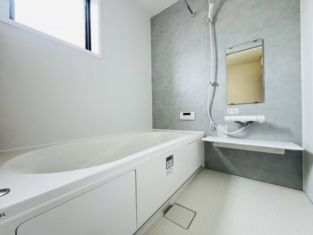 半田市宮本町六丁目213番8『仲介手数料無料』新築戸建ての浴室