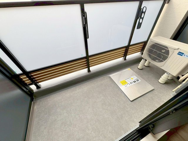 ザ・パークハビオ塚本のバルコニー