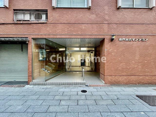 雷門永谷マンションのエントランス|【エントランス】マンションのエントランスは、その物件の印象を決める、顔とも言える場所です。毎日通る場所ですからきれいなのが一番です。